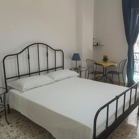 Alvarez De Toledo Bed & Breakfast Naples Exterior photo