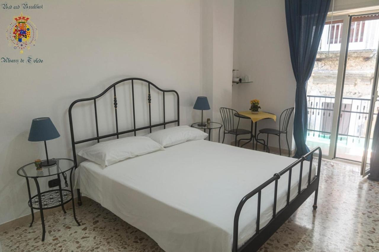 Alvarez De Toledo Bed & Breakfast Naples Exterior photo